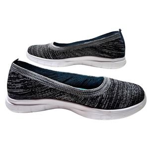 Slip On Shoes with Memory Foam. Size 8/38.5 Women's Black and White.